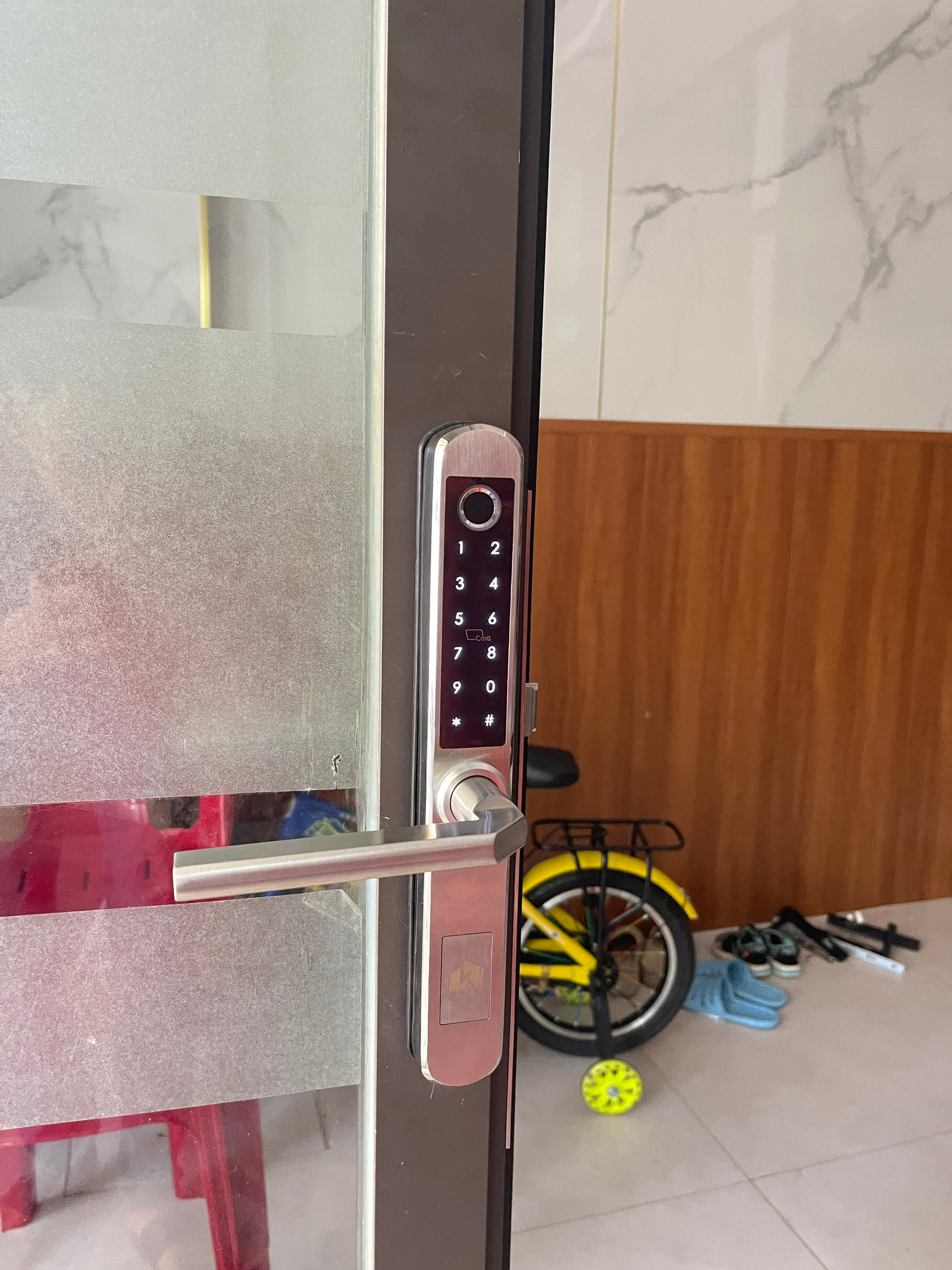 Khóa vân tay cửa nhôm xingfa KN05